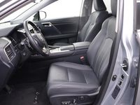 Gebraucht Lexus RX300 238 PS (175 kW) 2022 Silber SUV