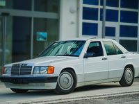 Gebraucht Mercedes 190 118 PS (86 kW) 1990 Limousine