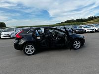 Gebraucht Volvo V40 Kinetic 122 PS (89 kW) 2015 Kombi