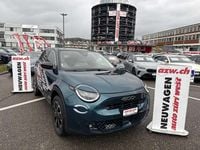 Neu Fiat 600 La Prima 145 PS (106 kW) 2026 Grün SUV