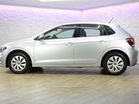Gebraucht VW Polo Comfortline 110 PS (80 kW) 2025 Silber Kleinwagen