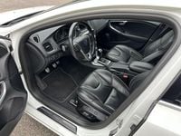 Gebraucht Volvo V40 R-Design Summum 150 PS (110 kW) 2015 Weiss Kombi