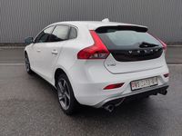 Gebraucht Volvo V40 R-Design Kinetic 122 PS (89 kW) 2016 Limousine