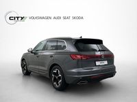 Gebraucht VW Touareg R-line 231 PS (169 kW) 2025 Grau SUV