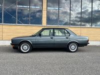Gebraucht BMW 520 129 PS (94 kW) 1988