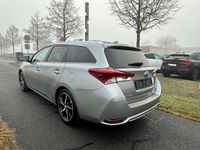 Gebraucht Toyota Auris Touring Sports Premium 136 PS (100 kW) 2016 Kombi
