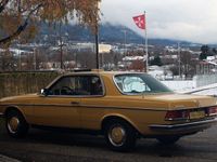 Gebraucht Mercedes 230 113 PS (83 kW) 1979