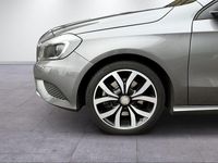 Gebraucht Mercedes A250 Urban 211 PS (155 kW) 2015 Grau Limousine