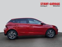 Gebraucht Hyundai i20 101 PS (74 kW) 2024 Rot Limousine