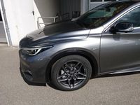 gebraucht Infiniti Q30 2.0t Sport Tech AWD