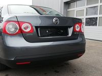 gebraucht VW Jetta 2.0 TDI Sportline