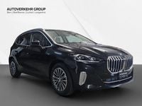 Neu BMW 218 Active Tourer Luxury Line 136 PS (100 kW) 2025 Van / Kleinbus