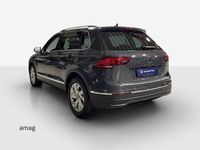 Gebraucht VW Tiguan Life 150 PS (110 kW) 2020 Grigio delfino metallizzato SUV