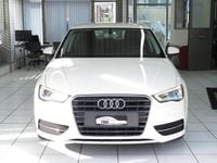 Gebraucht Audi A3 Attraction 125 PS (91 kW) 2015 Limousine