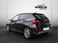 Gebraucht Hyundai i20 101 PS (74 kW) 2024 Schwarz Limousine