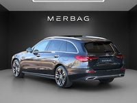 Gebraucht Mercedes C300e 197 PS (144 kW) 2024 Grau Kombi