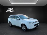 gebraucht Mitsubishi Outlander 2.2 DID Navigator 4WD Automatic