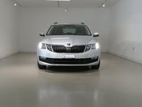 gebraucht Skoda Octavia Combi 2.0 TDI Ambition 4x4