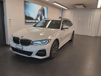 Gebraucht BMW 330e M Sport 183 PS (134 kW) 2021 Weiss Kombi