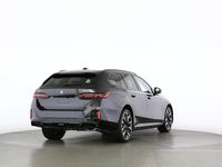 Neu BMW 550e Comfort Edition 489 PS (359 kW) 2025 Grau Kombi
