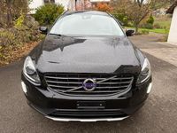 Gebraucht Volvo XC60 R-Design Kinetic 190 PS (139 kW) 2016 SUV