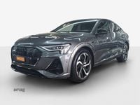 Gebraucht Audi e-tron Sportback Black Edition 300 kW (408 PS) 2022 Daytonagrau perleffekt SUV