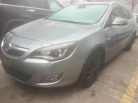 Gebraucht Opel Astra Cosmo 180 PS (132 kW) 2010
