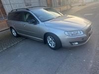 Gebraucht Volvo V70 Momentum 190 PS (139 kW) 2015 Kombi