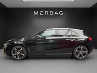 Neu Mercedes A200 Night 163 PS (119 kW) 2025 Schwarz Limousine
