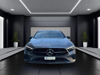 Neu Mercedes A200 AMG line 177 PS (130 kW) 2025 Grau Limousine