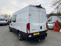 gebraucht Iveco Daily 35 S 14 L3H2 6 Plätze mit Anhängerkupplung 3.5t