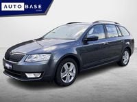 Gebraucht Skoda Octavia Ambition 140 PS (102 kW) 2015 Kleinwagen
