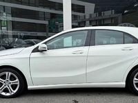 Gebraucht Mercedes A200 Urban 136 PS (100 kW) 2014 Weiss Limousine