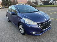 Gebraucht Peugeot 208 Active 95 PS (69 kW) 2012 Kleinwagen