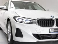 Gebraucht BMW 330e Comfort Edition 183 PS (134 kW) 2022 Weiss Kombi