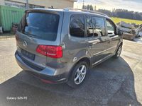 Gebraucht VW Touran Highline 105 PS (77 kW) 2011 Van / Kleinbus