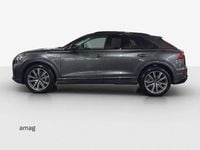 Neu Audi Q8 Ambiente 286 PS (210 kW) 2025 Daytonagrau perleffekt SUV