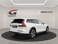 gebraucht Volvo V60 CC 2.0 B4 Plus AWD