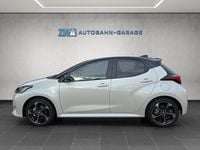 Neu Toyota Yaris Hybrid Premium 131 PS (96 kW) 2025 Weiss Limousine