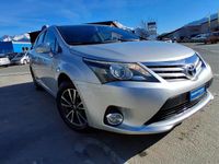 Gebraucht Toyota Avensis Premium 152 PS (111 kW) 2013 Kombi