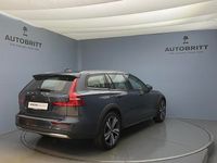 Gebraucht Volvo V60 CC Ultimate 250 PS (183 kW) 2024 Kombi