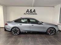 Gebraucht BMW 550e M Sport 489 PS (359 kW) 2025