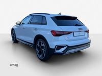 Gebraucht Audi A3 Attraction 150 PS (110 kW) 2025 Gletscherweiss metallic Limousine