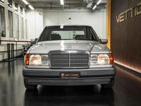 Gebraucht Mercedes E260 160 PS (117 kW) 1992 Limousine