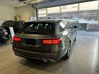 gebraucht Mercedes E220 d T 4Matic Avantgarde 9G-Tronic