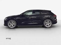 Gebraucht Audi e-tron Attraction 230 kW (313 PS) 2021 Mythosschwarz metallic SUV