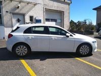 Gebraucht Mercedes A180 116 PS (85 kW) 2019 Limousine