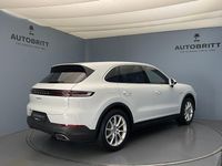 Gebraucht Porsche Cayenne 305 PS (224 kW) 2024 Weiss SUV