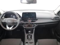 gebraucht Hyundai i30 1.5 T-GDI DCT Style, Navi, LED, Kamera, Teilleder