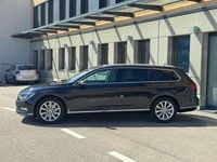 Gebraucht VW Passat Highline 150 PS (110 kW) 2015 Kombi